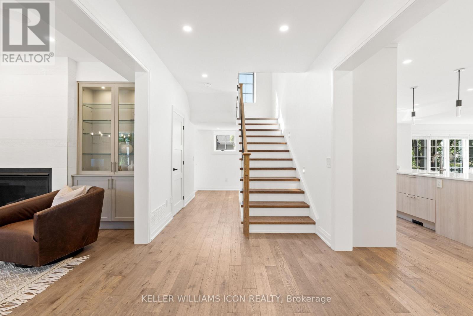 320 Hillcrest Road