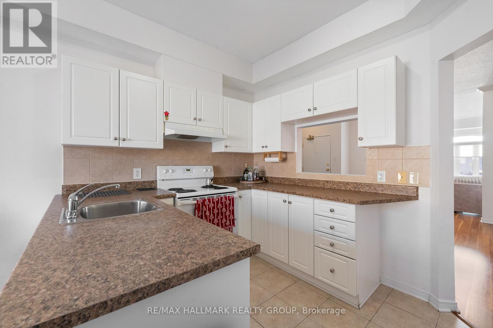 7 - 70 Briargate Private