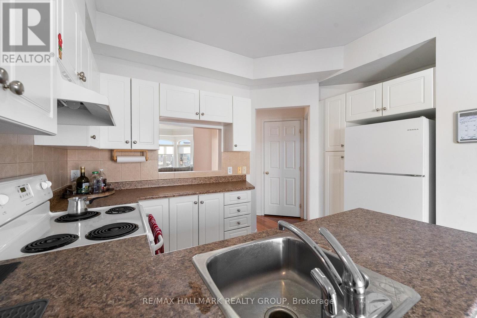 7 - 70 Briargate Private
