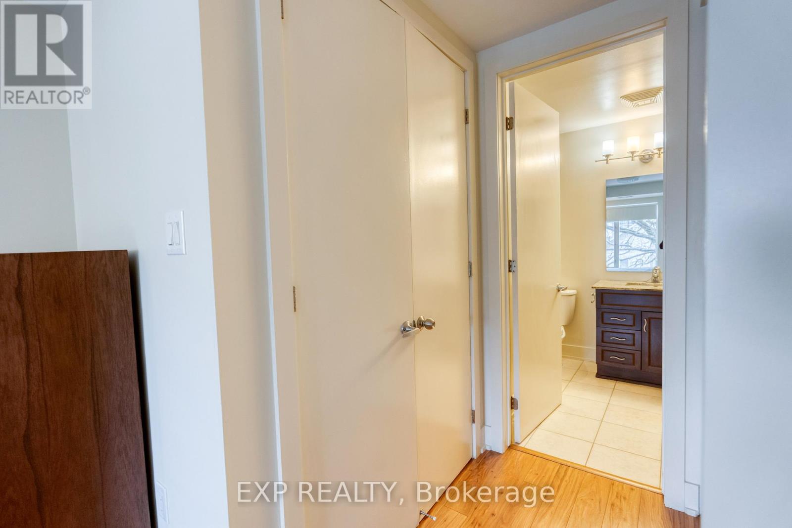 412 - 131 Holland Avenue
