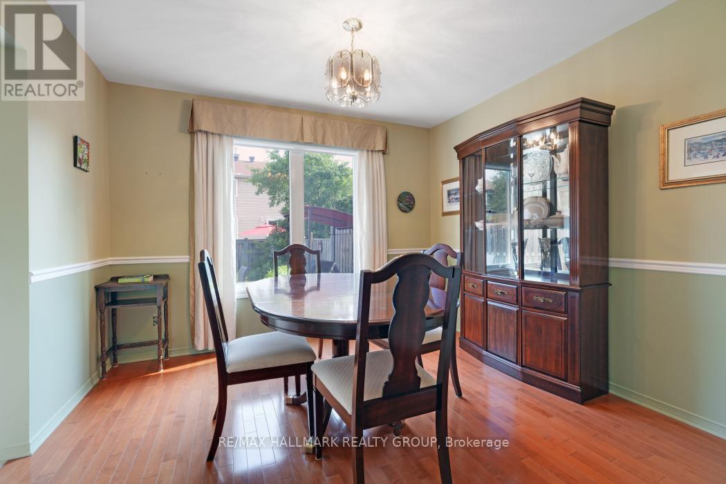 92 Waterton Crescent