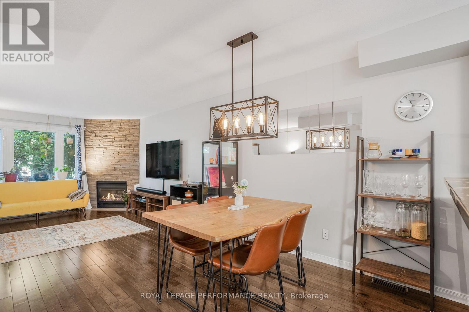 2 - 55 Steele Park Private