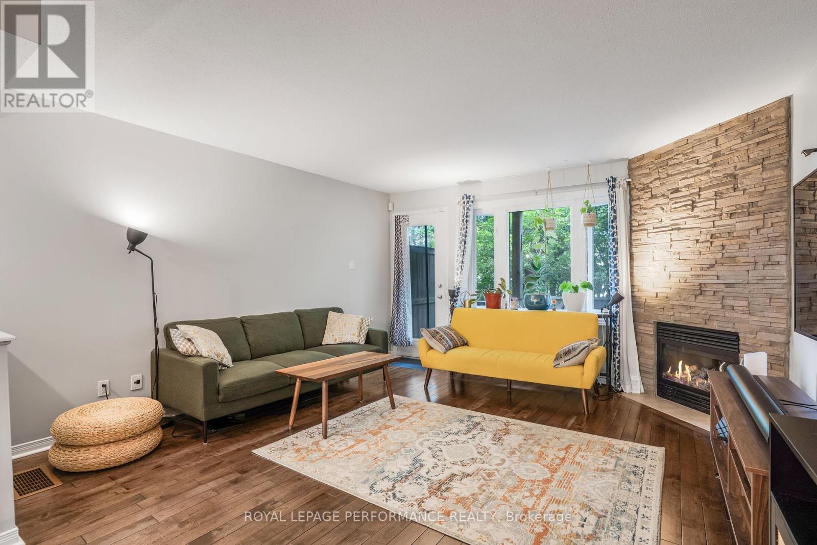 2 - 55 Steele Park Private
