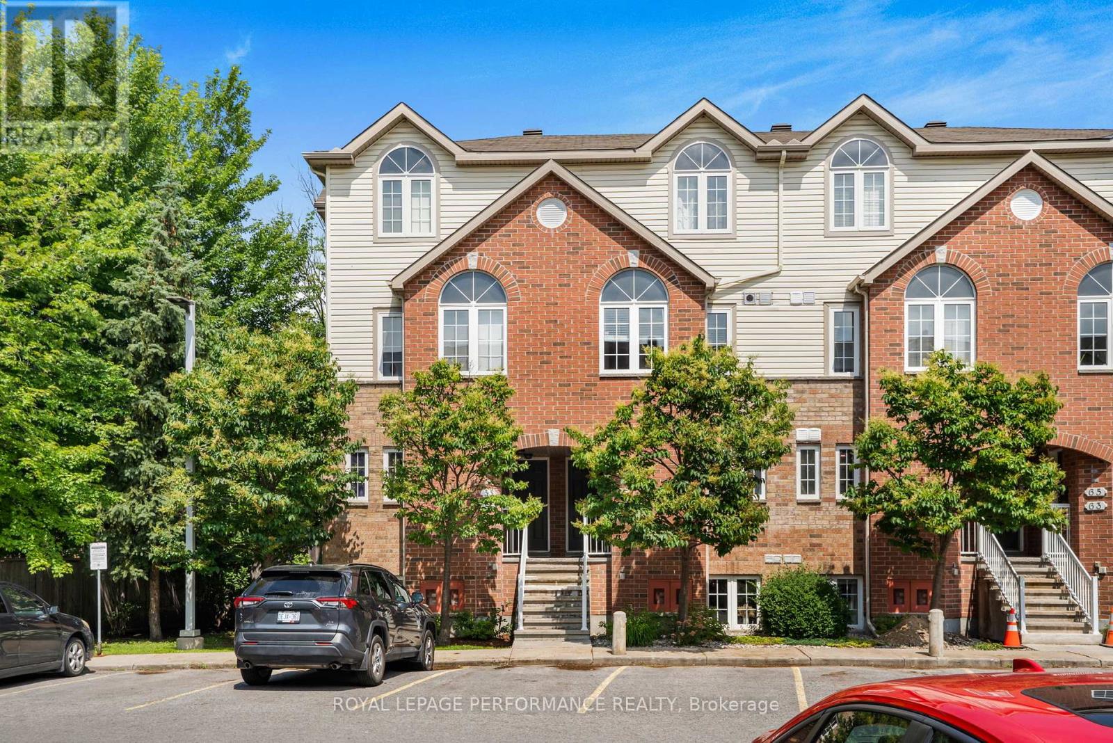 2 - 55 Steele Park Private
