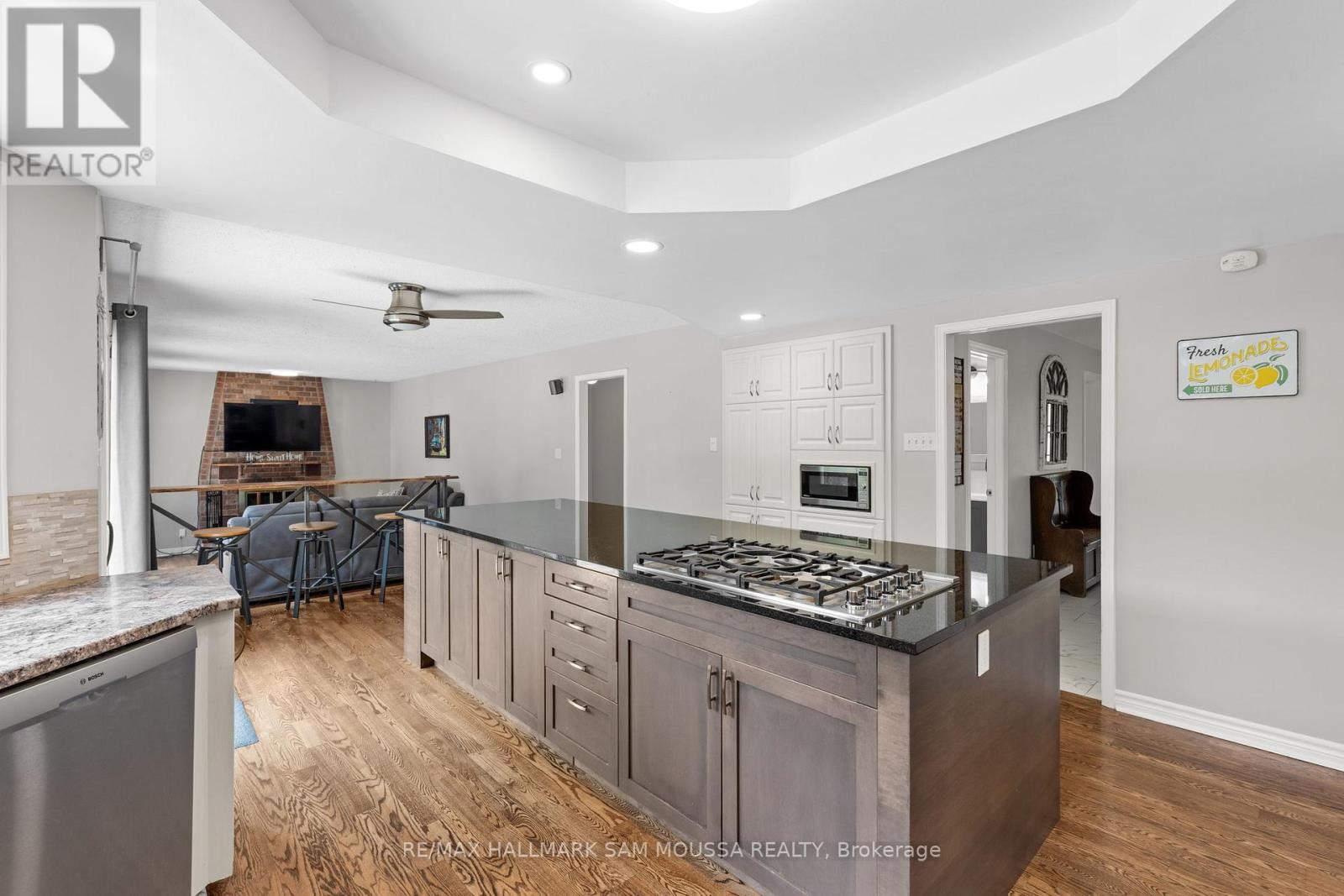 97 Thare Crescent