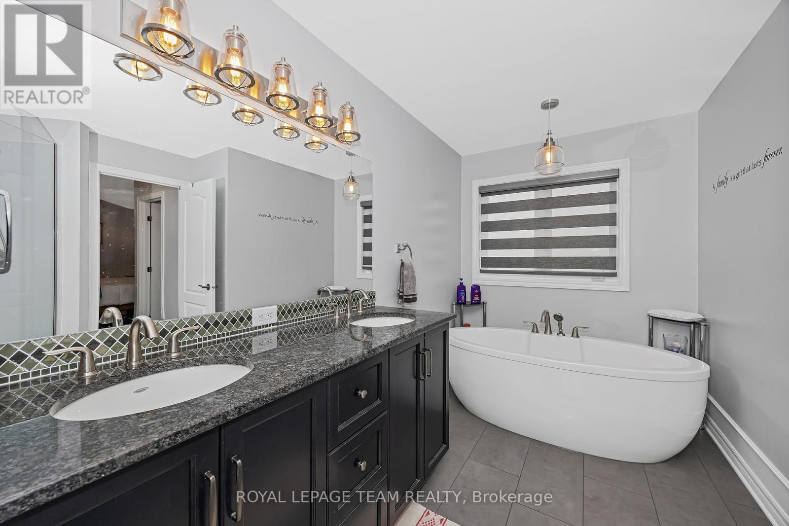 51 Bridle Crest Court