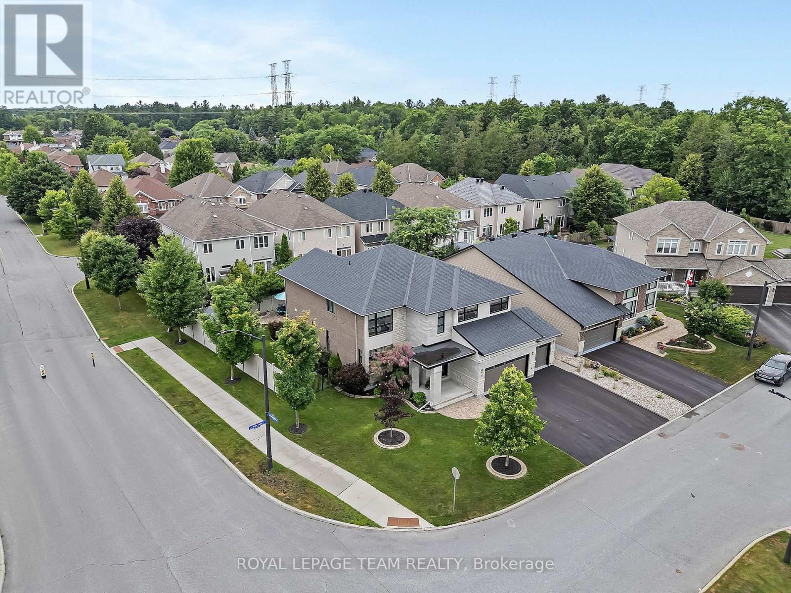 51 Bridle Crest Court
