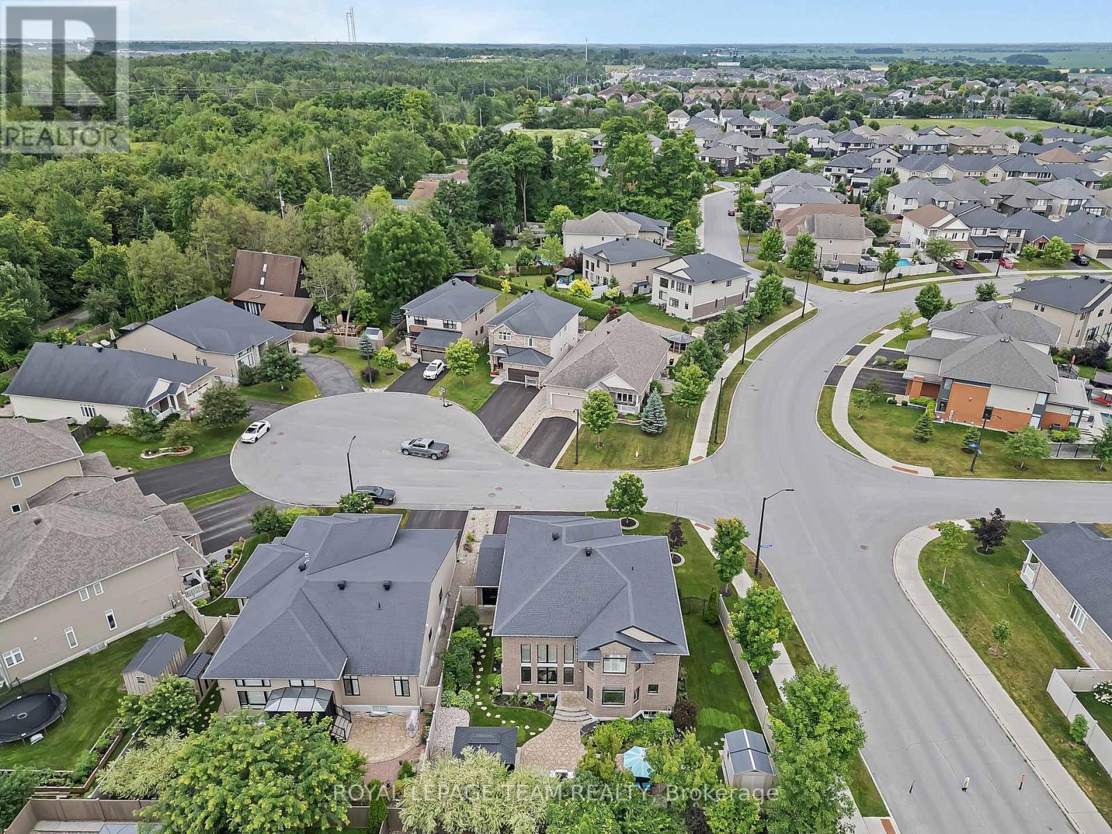 51 Bridle Crest Court