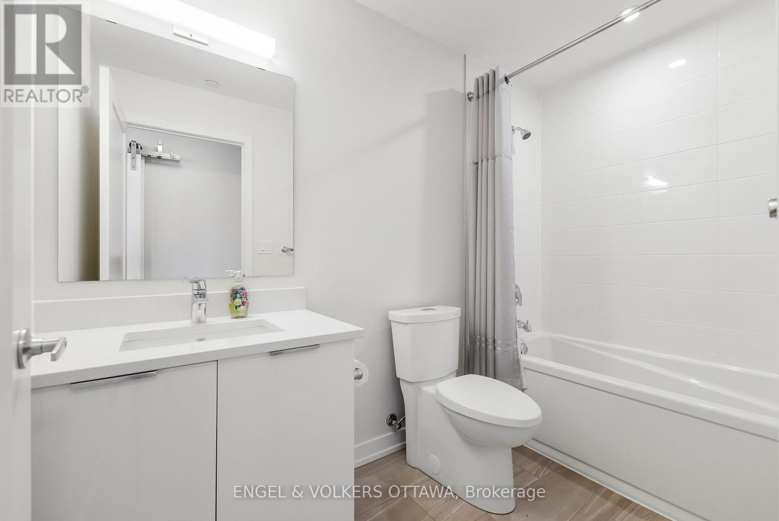 Unit 308 - 570 De Mazenod Avenue