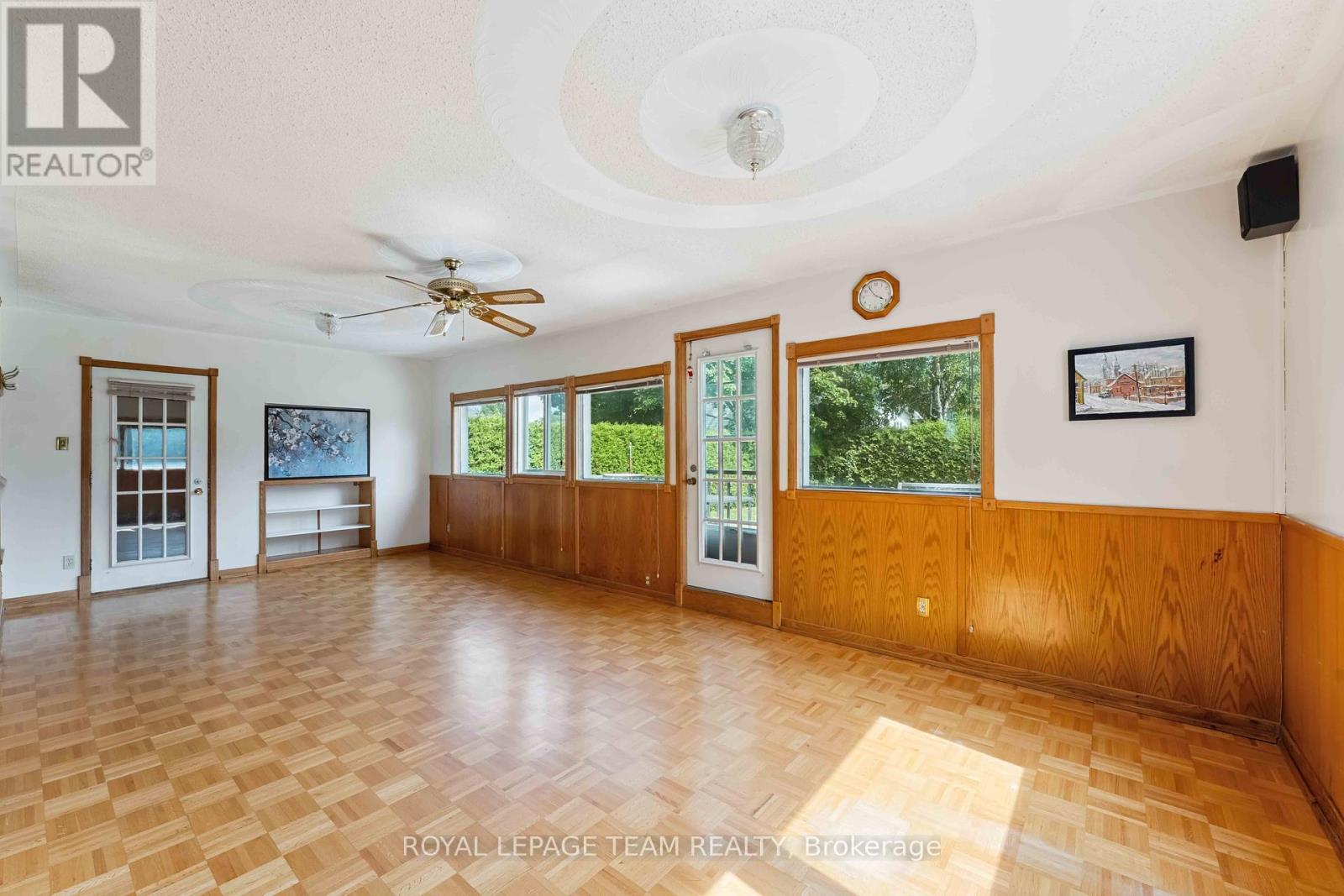 76 Knoxdale Road