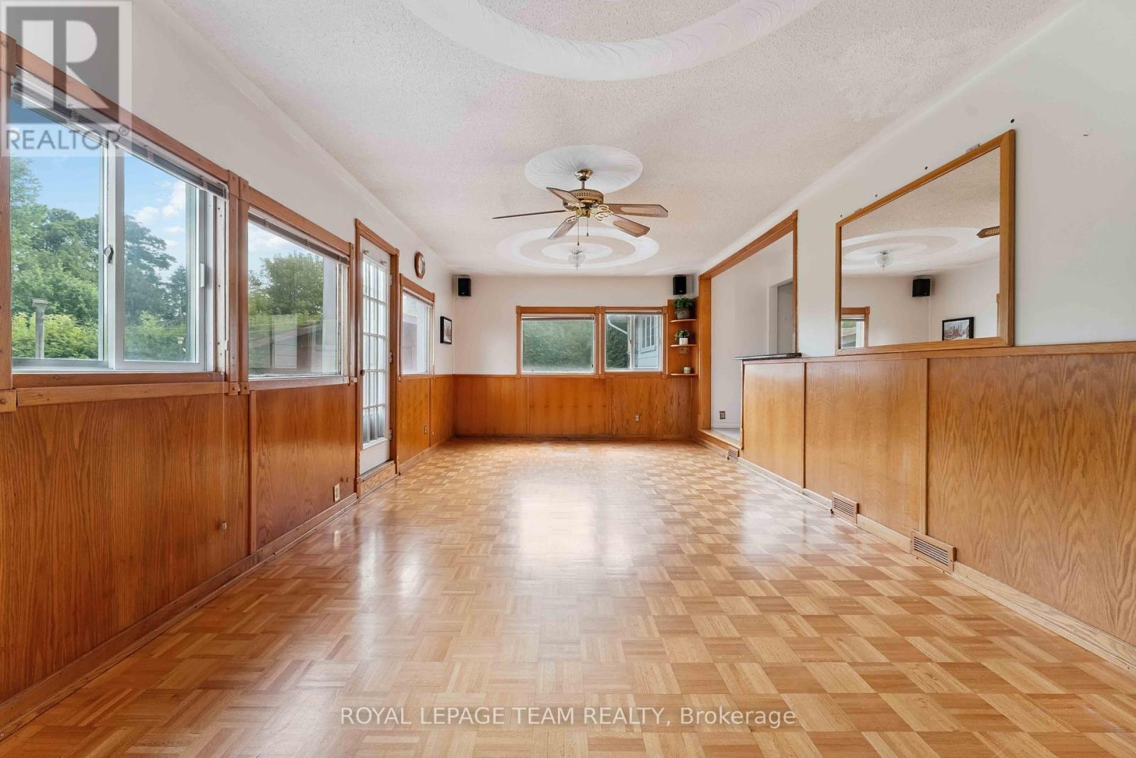 76 Knoxdale Road