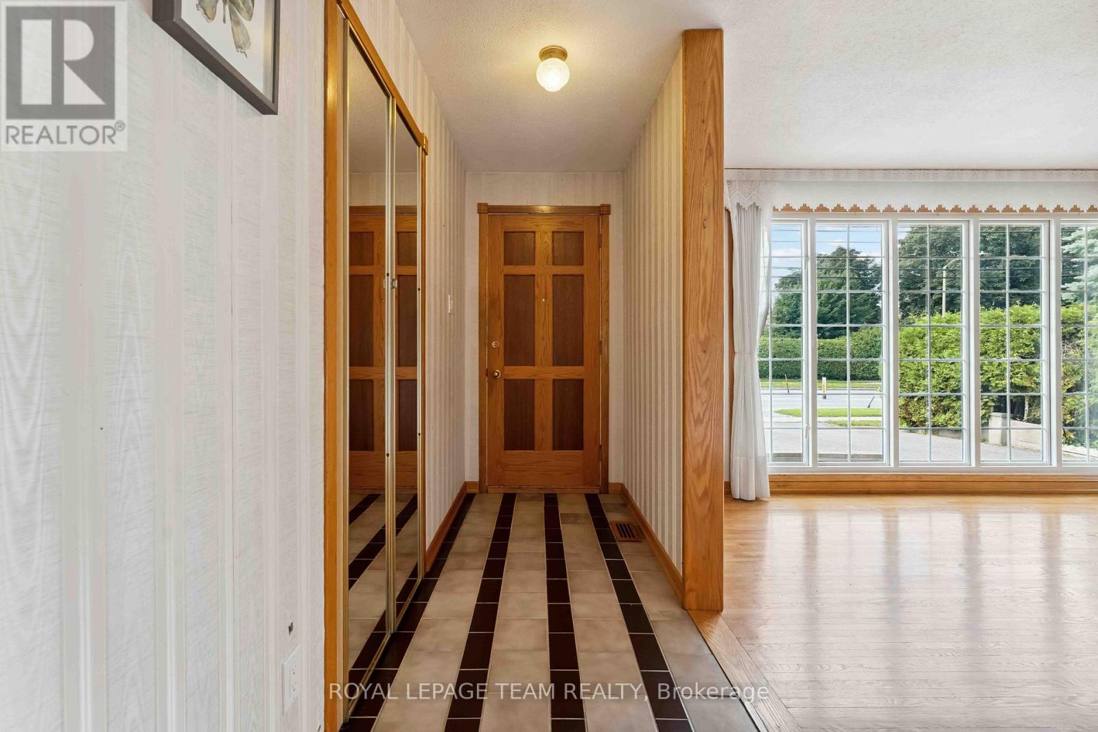 76 Knoxdale Road