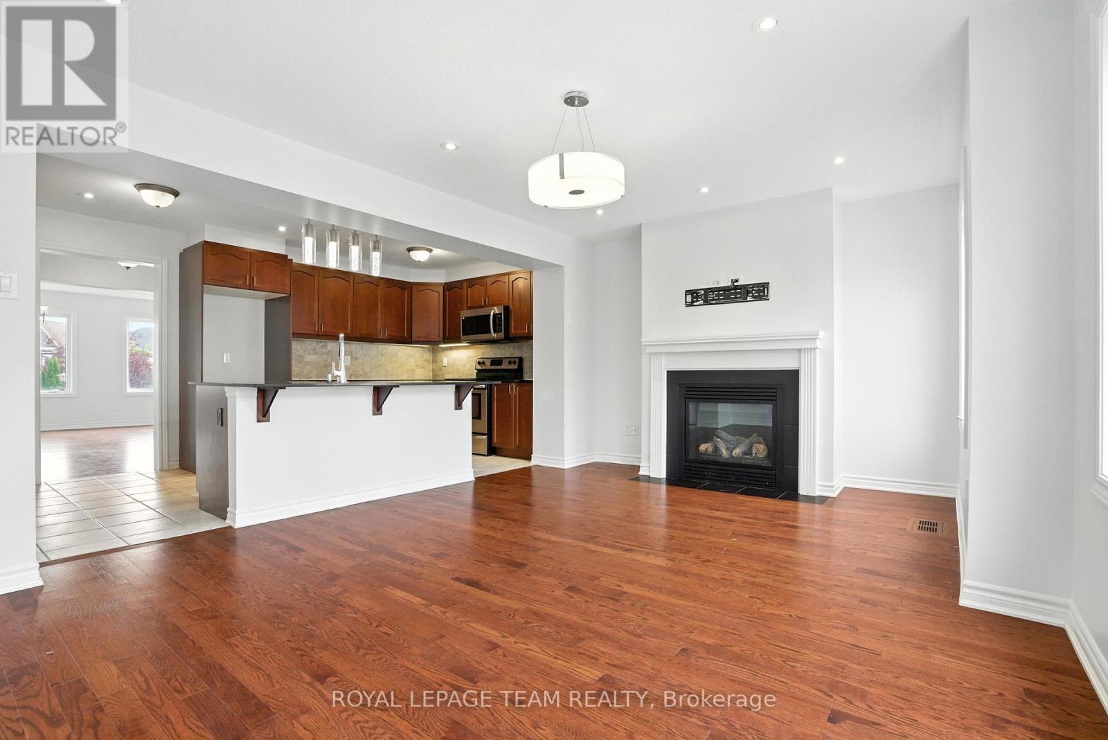 495 Coldwater Crescent