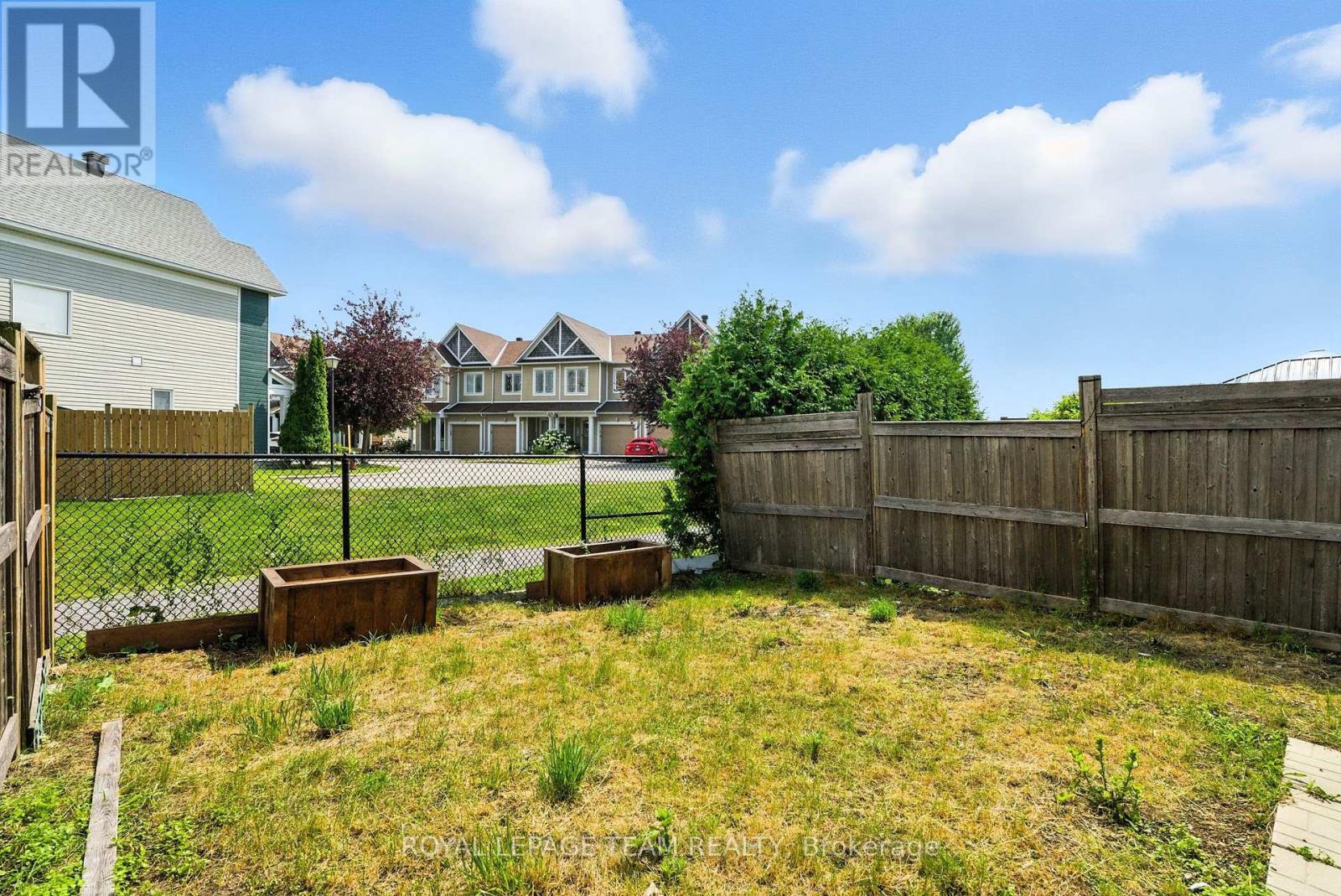 495 Coldwater Crescent