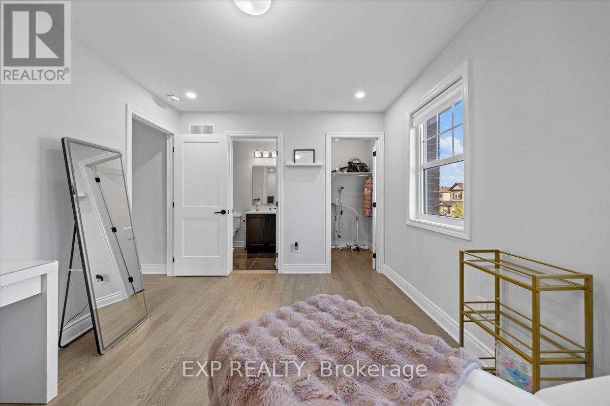 126 Unity Place