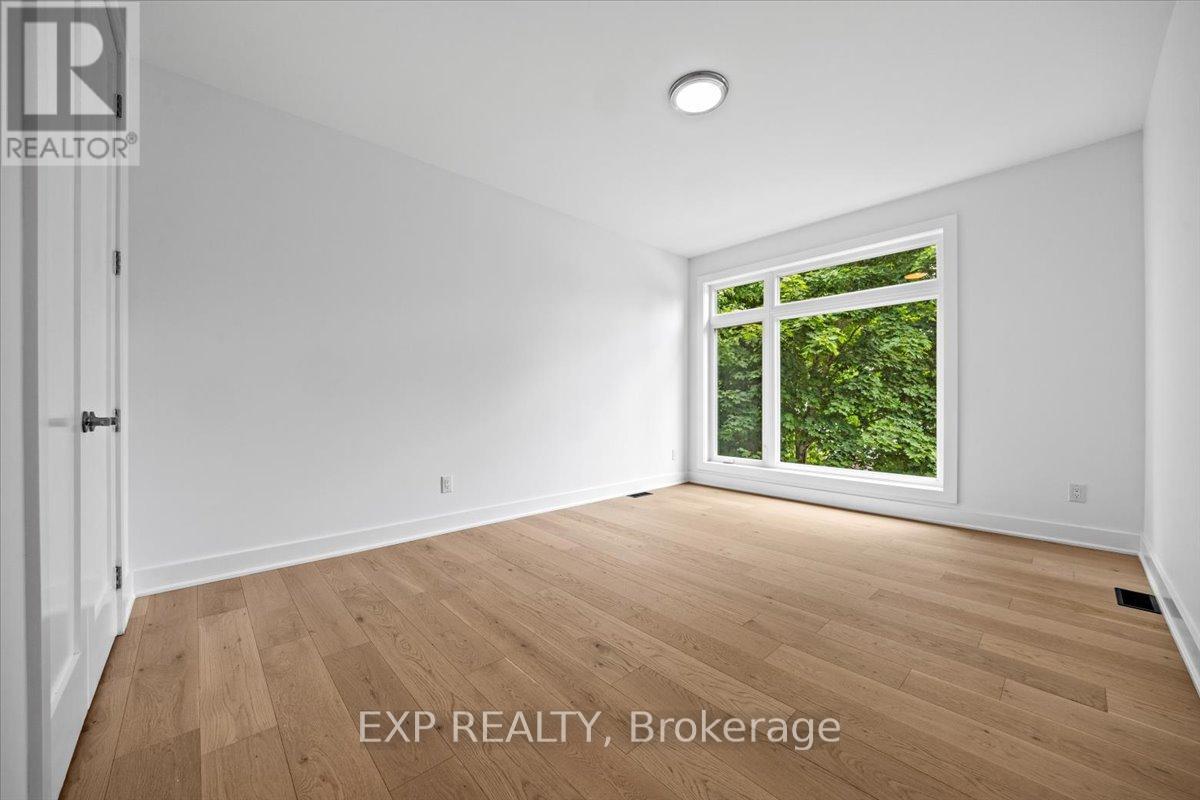 43 St Claire Avenue