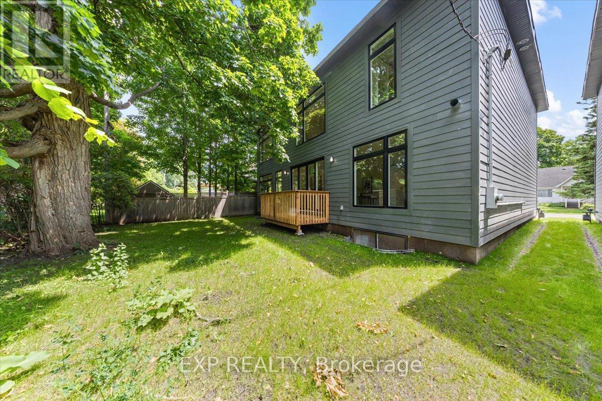 43 St Claire Avenue