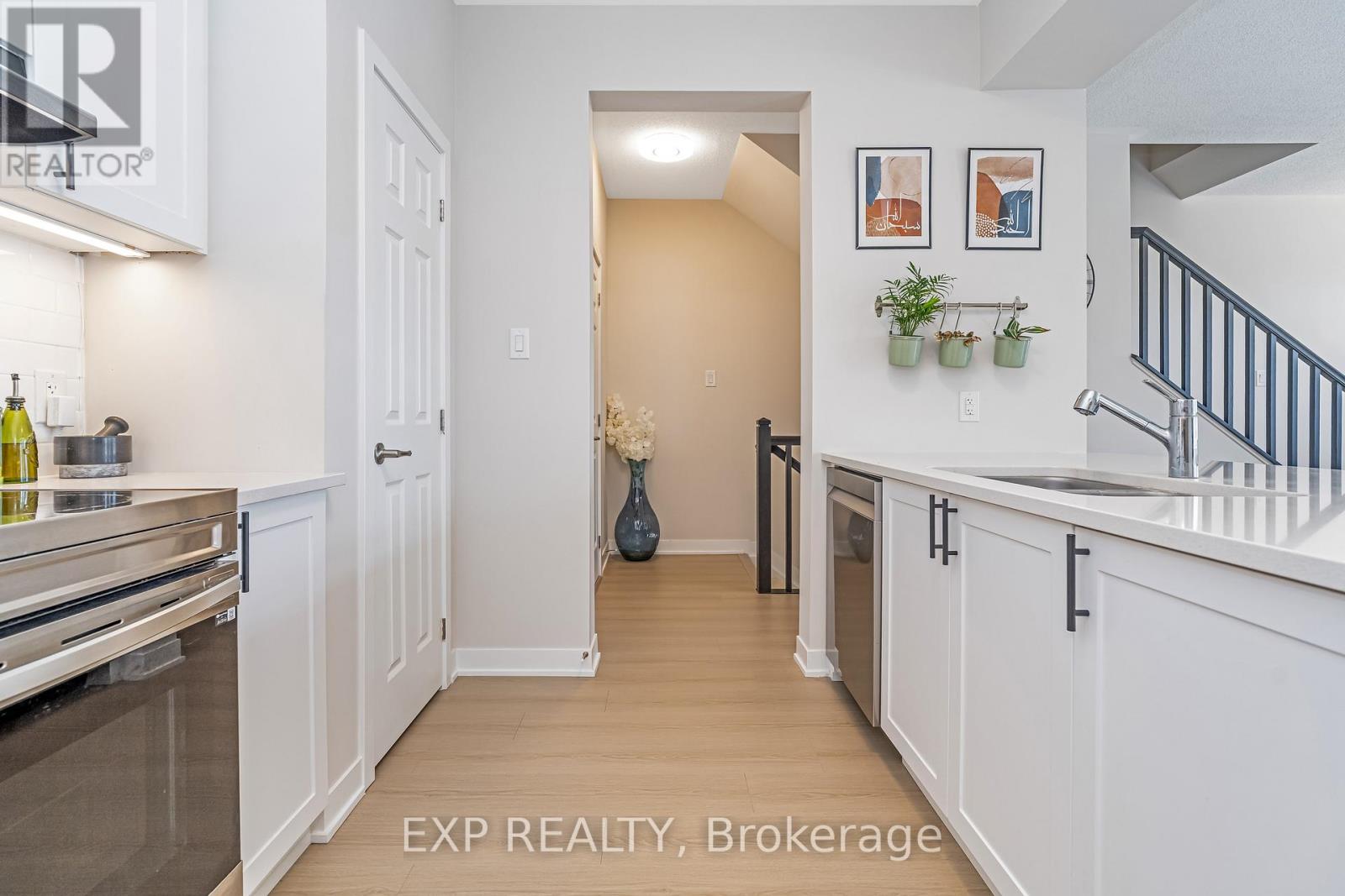 689 Quilter Row
