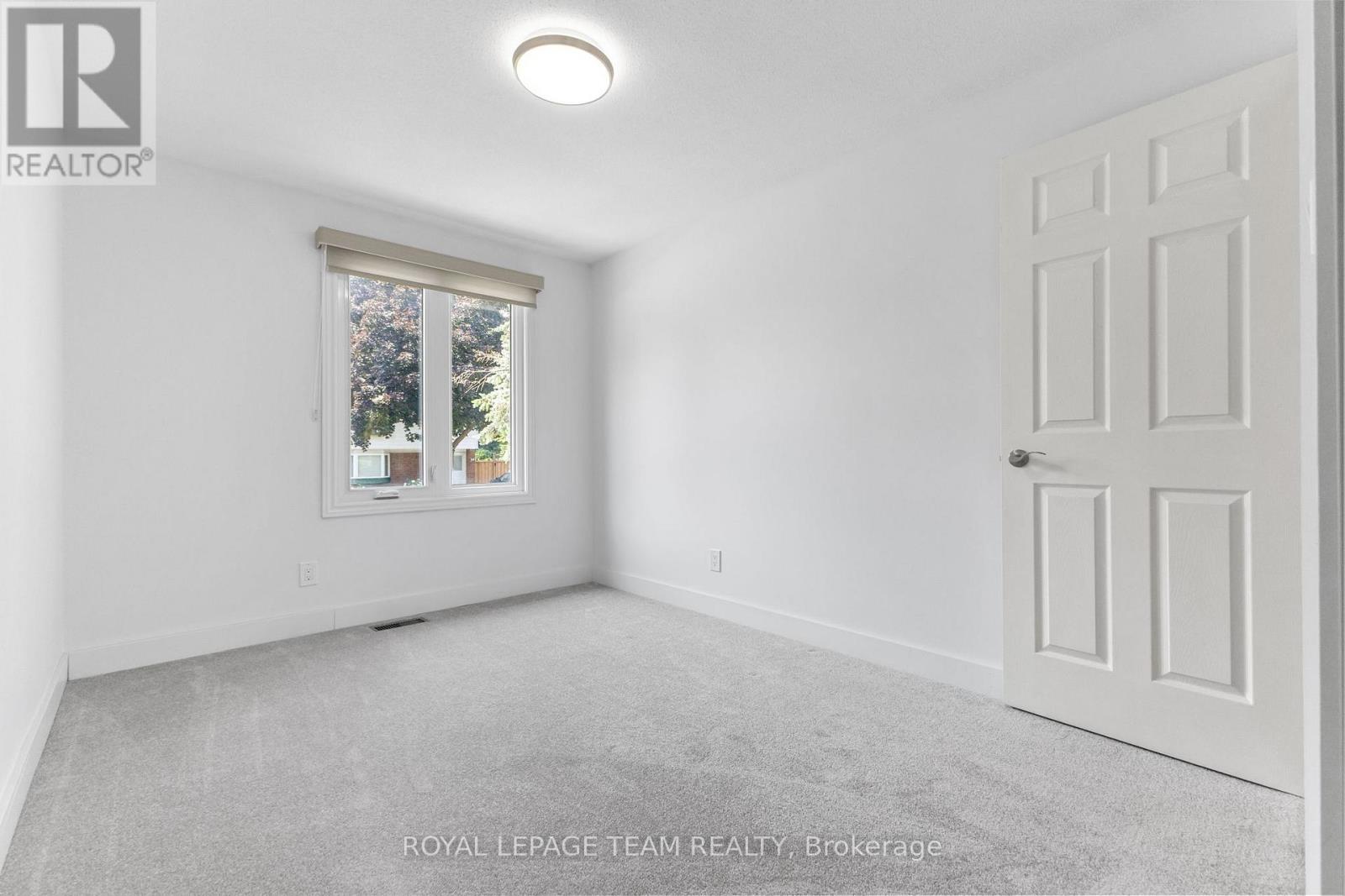 29 Ashgrove Crescent
