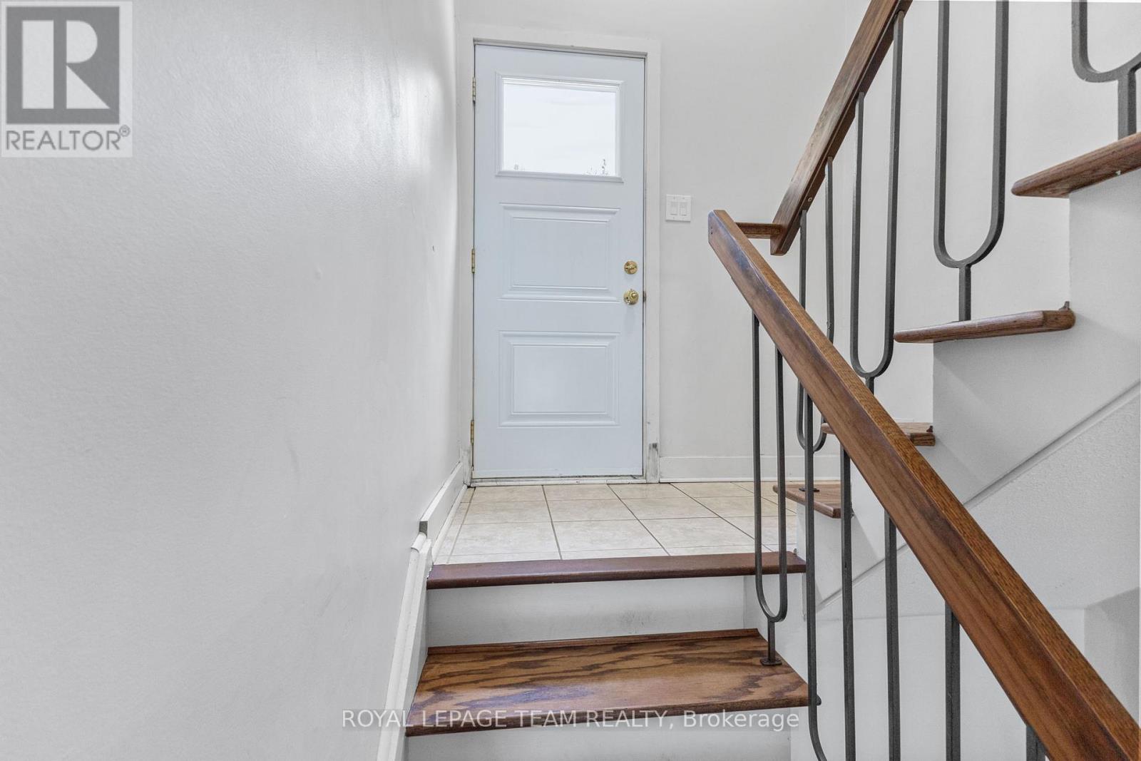 29 Ashgrove Crescent
