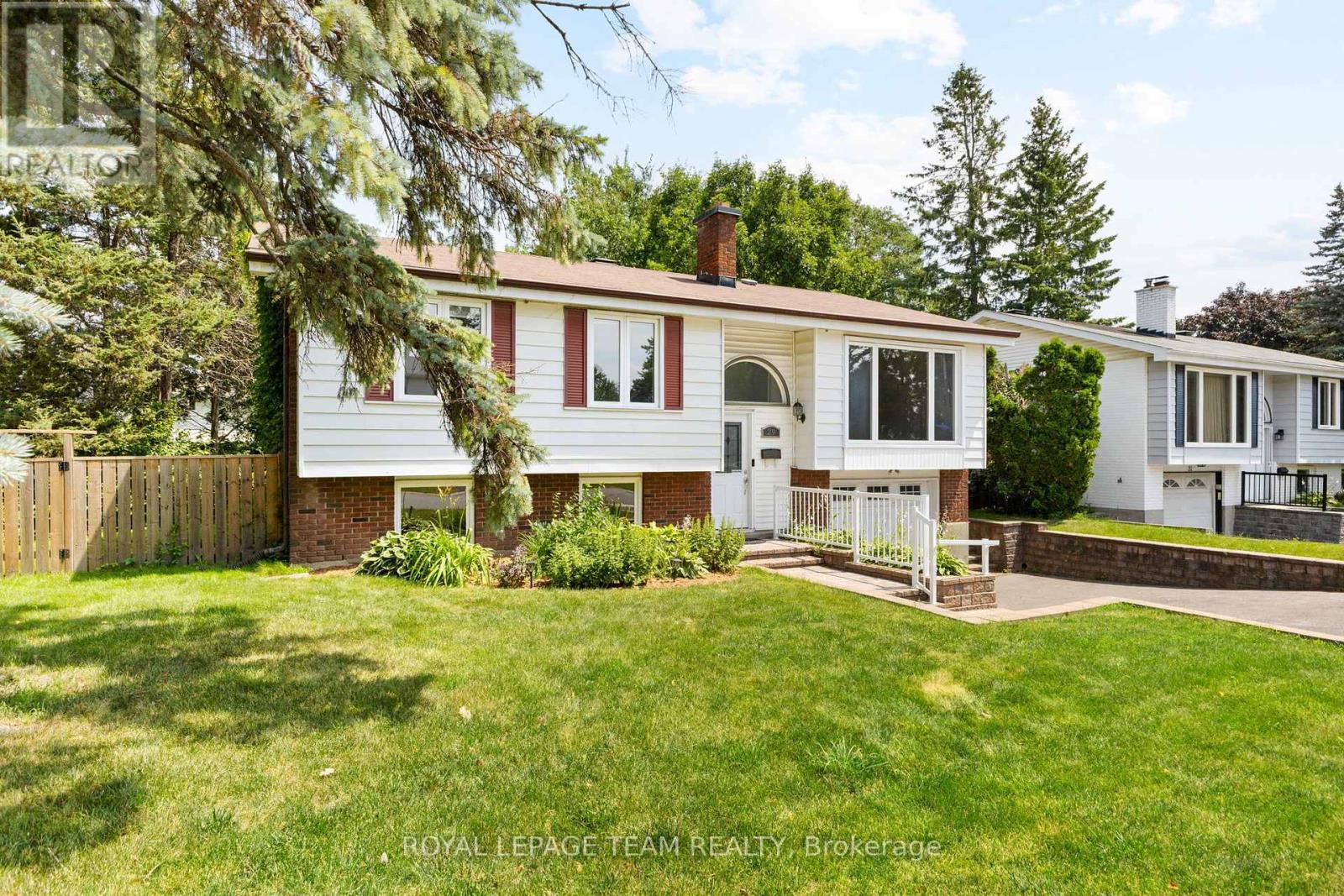 29 Ashgrove Crescent
