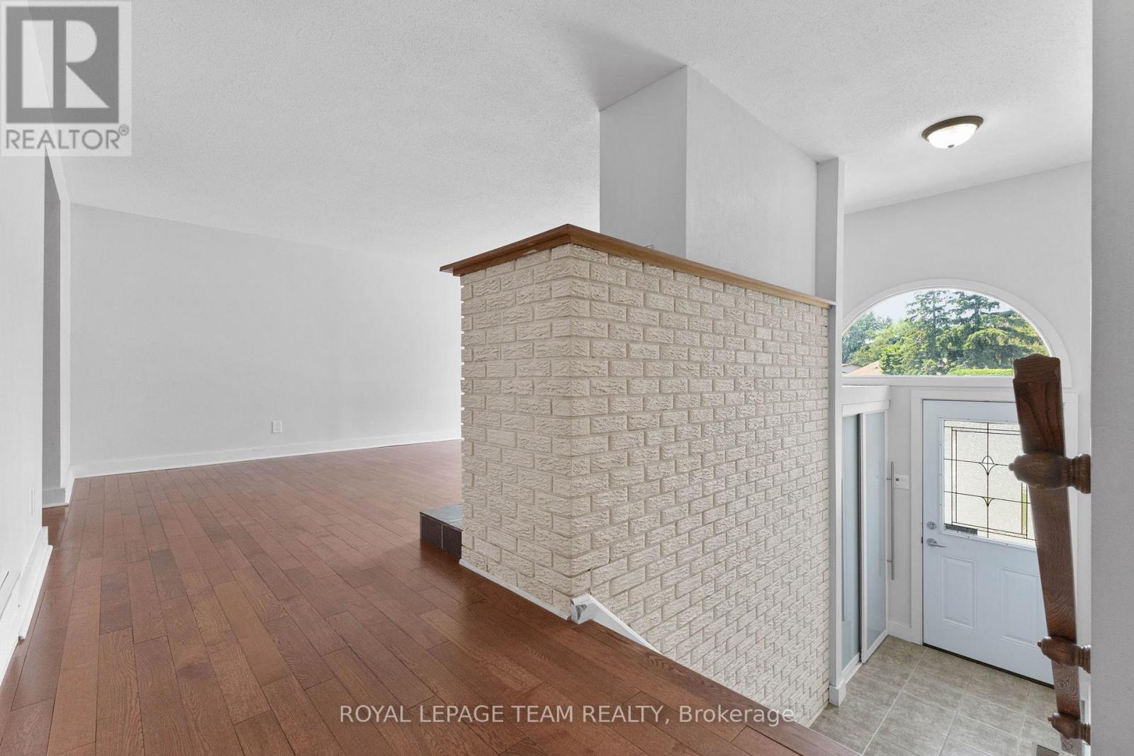 29 Ashgrove Crescent