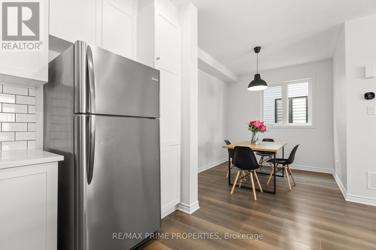 606 Bellatrix Walk