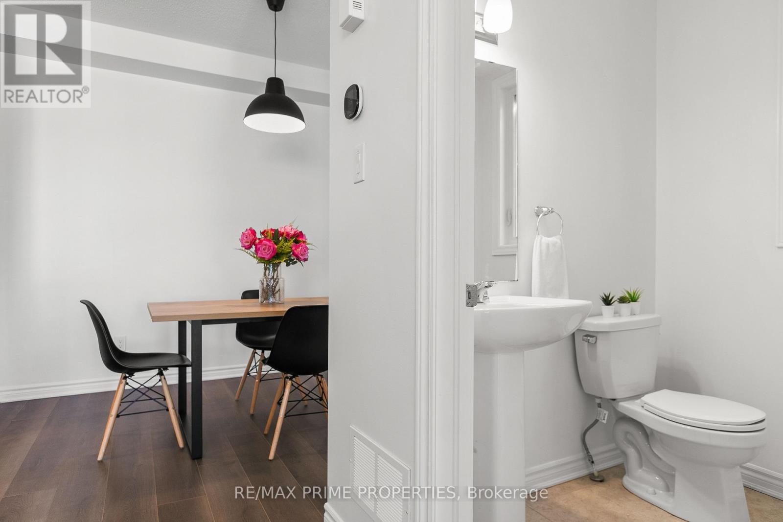 606 Bellatrix Walk