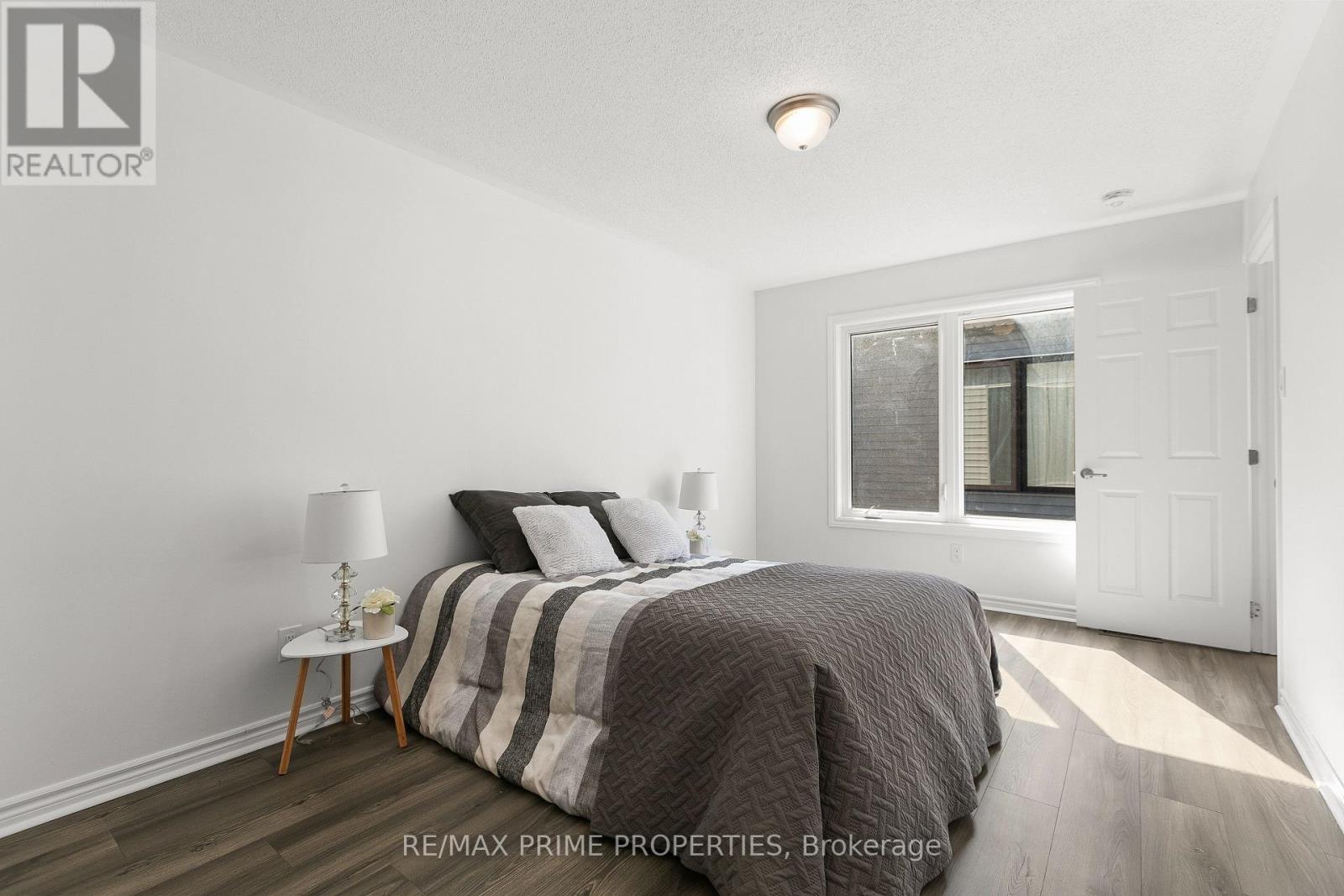 606 Bellatrix Walk