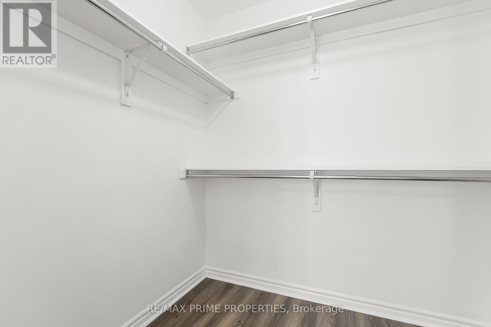 606 Bellatrix Walk