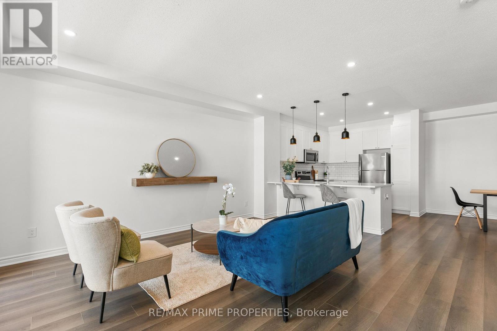 606 Bellatrix Walk