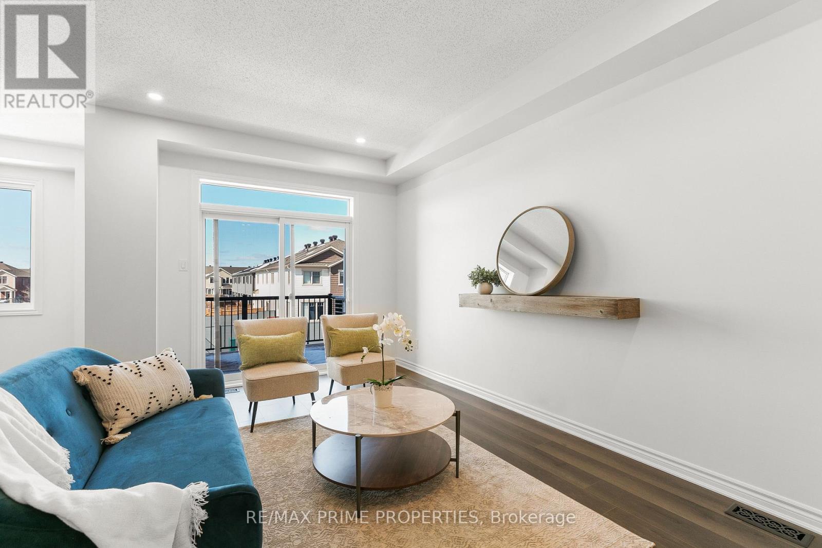 606 Bellatrix Walk