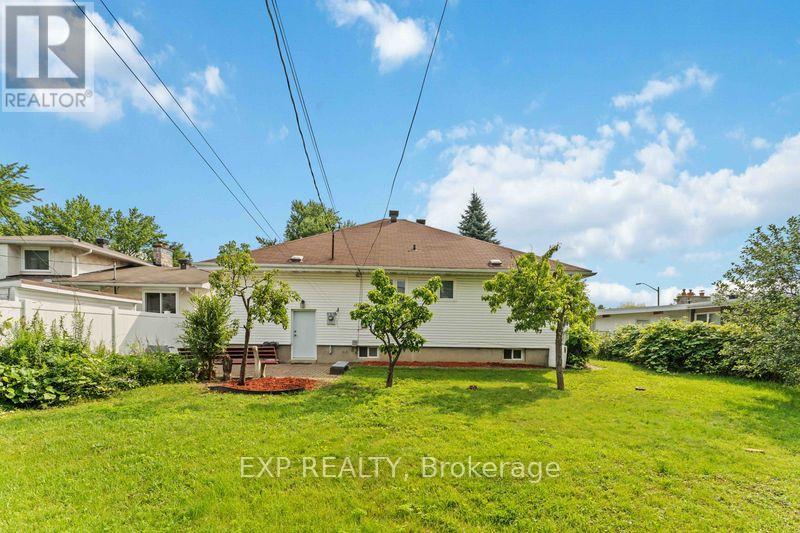 6 Lyall Street