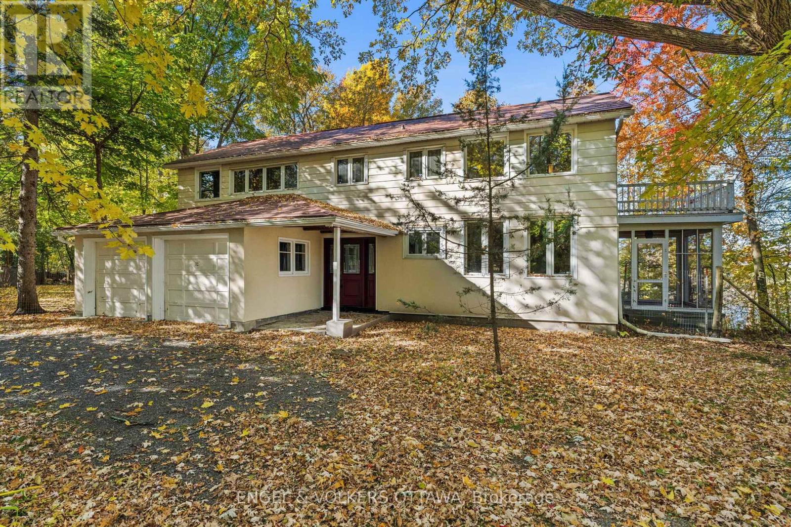 32 Ryeburn Drive
