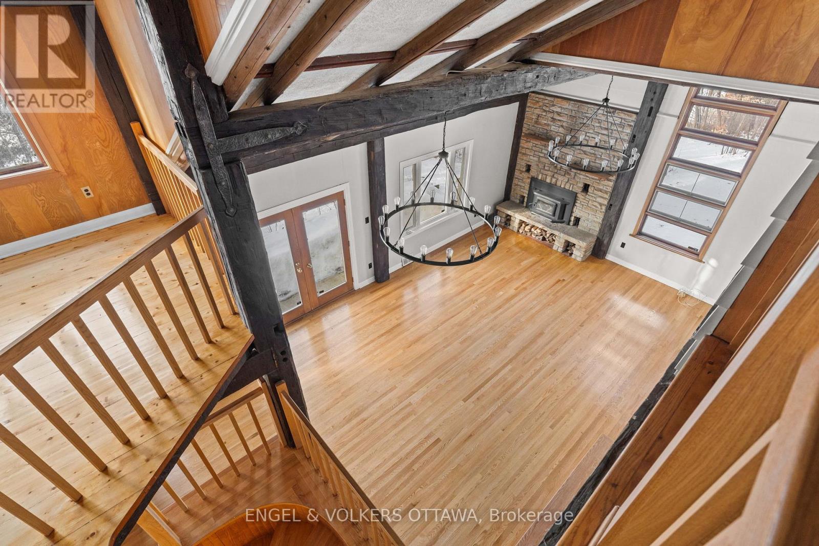 32 Ryeburn Drive