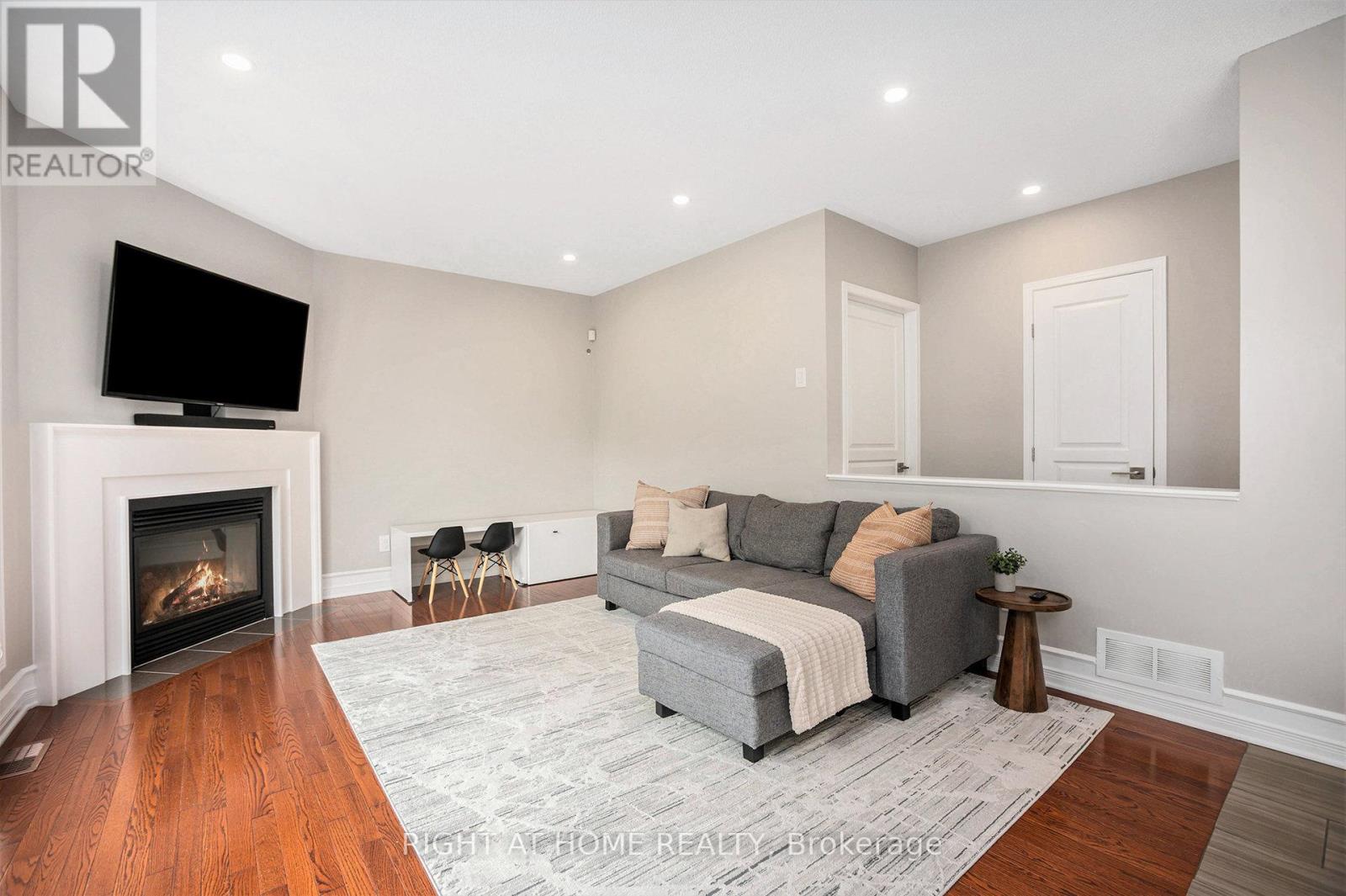 422 Deer View Avenue