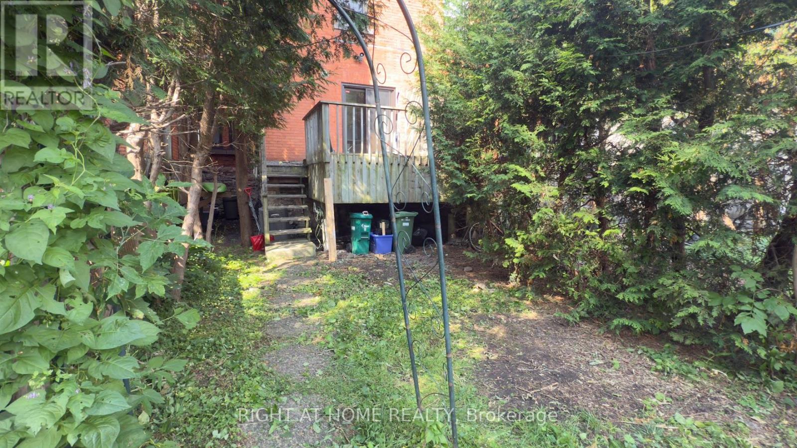 109 Sweetland Avenue