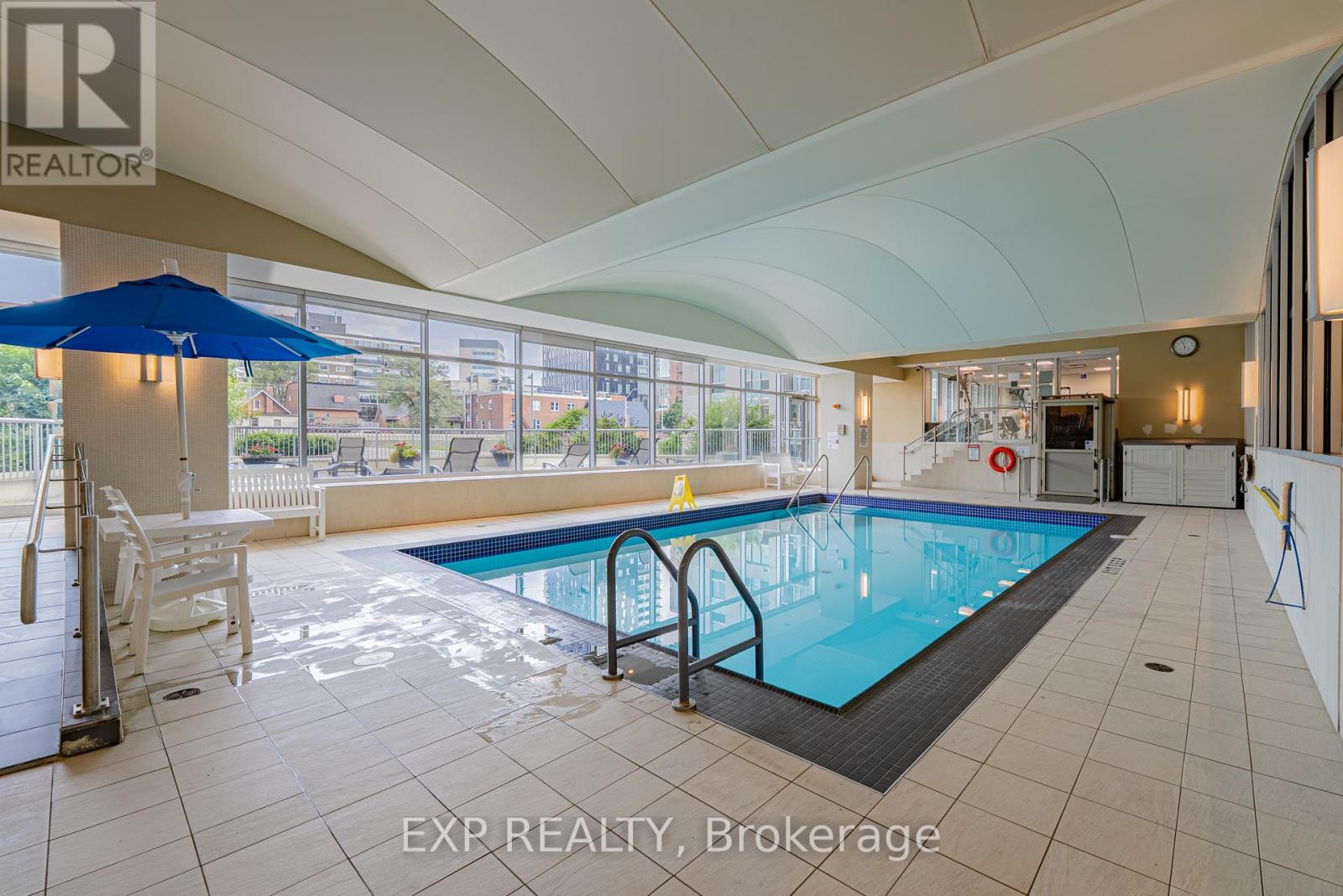 302 - 200 Rideau Street
