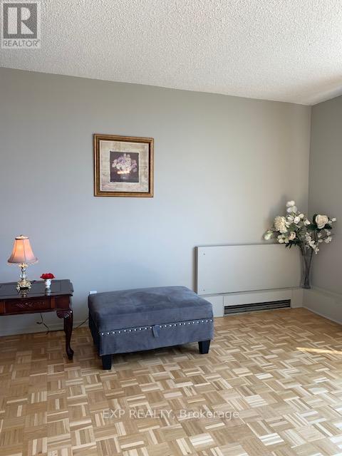 2006 - 2625 Regina Street