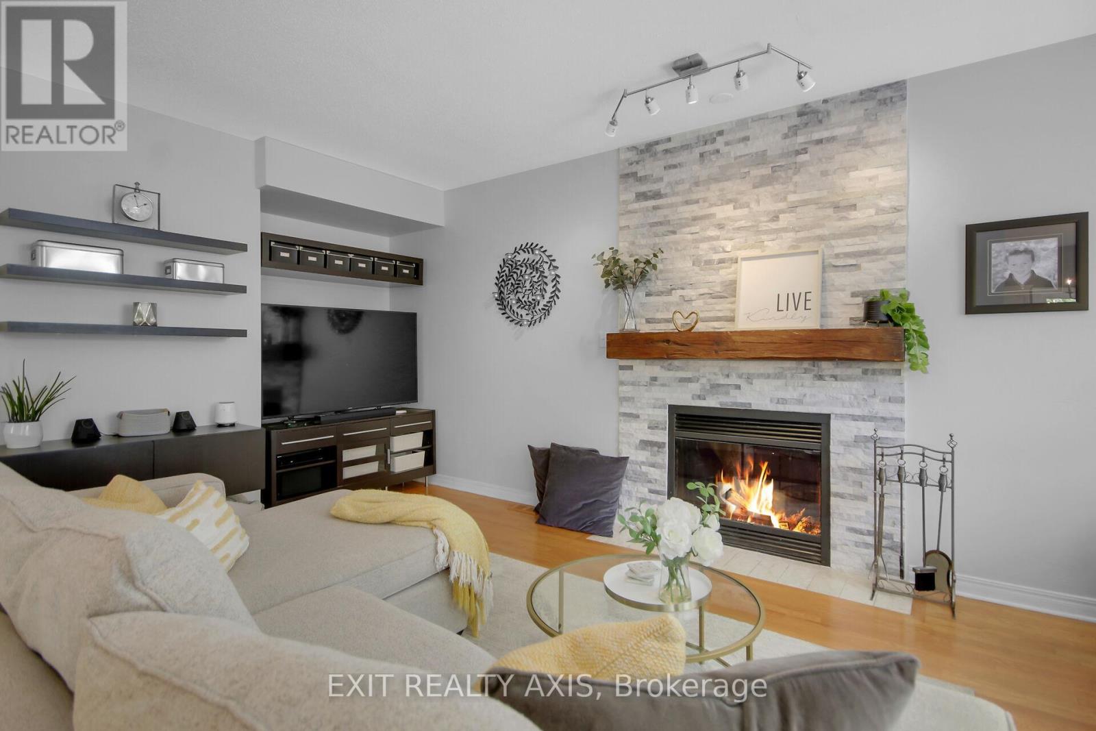 155 Longshire Circle
