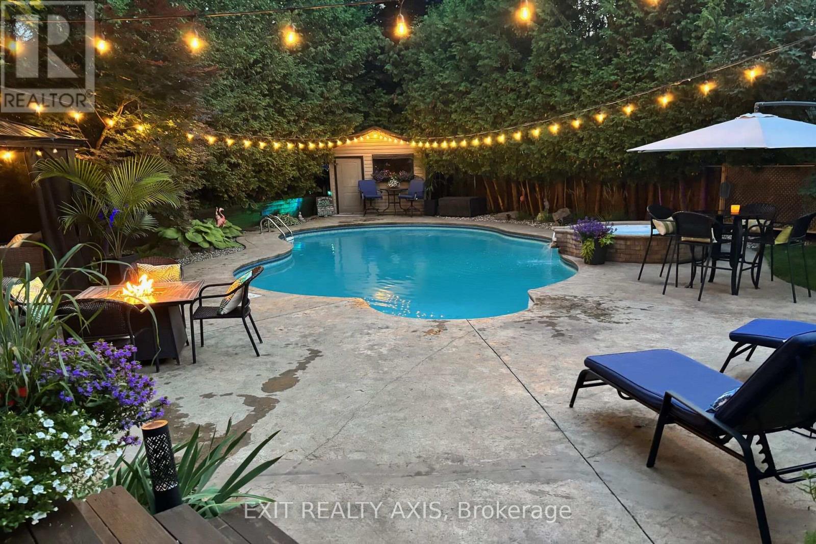 155 Longshire Circle