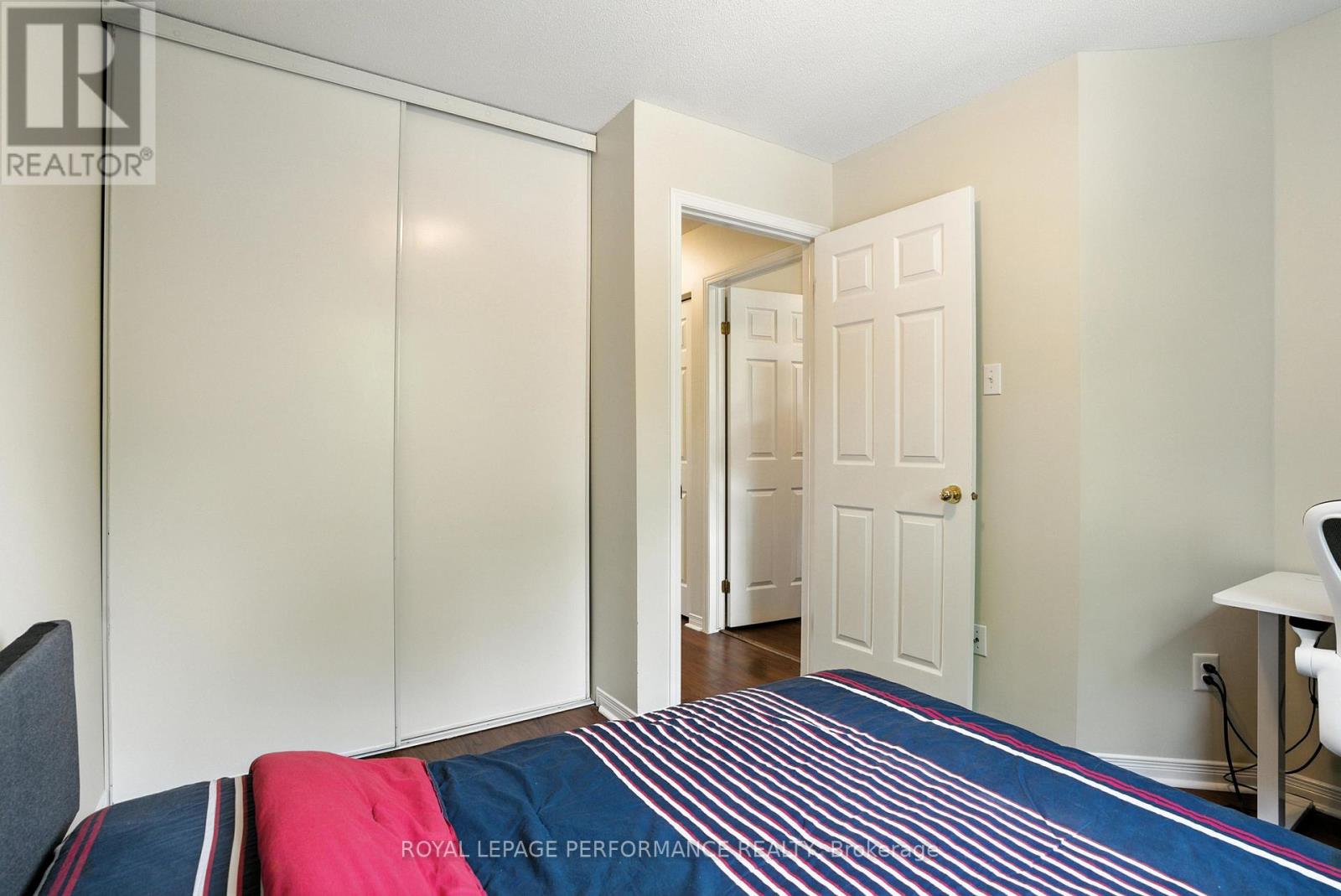 1493 Lynx Crescent