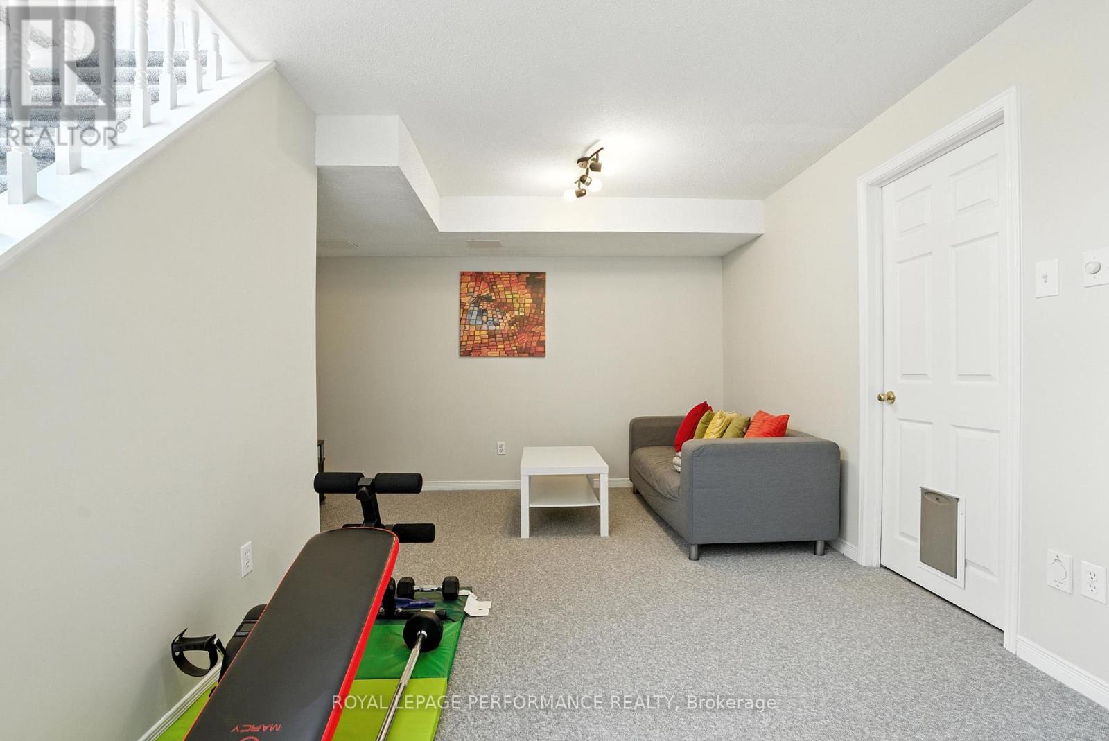1493 Lynx Crescent