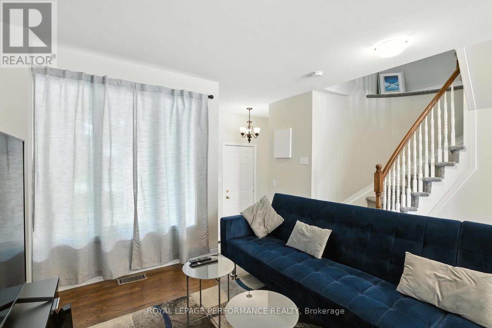 1493 Lynx Crescent
