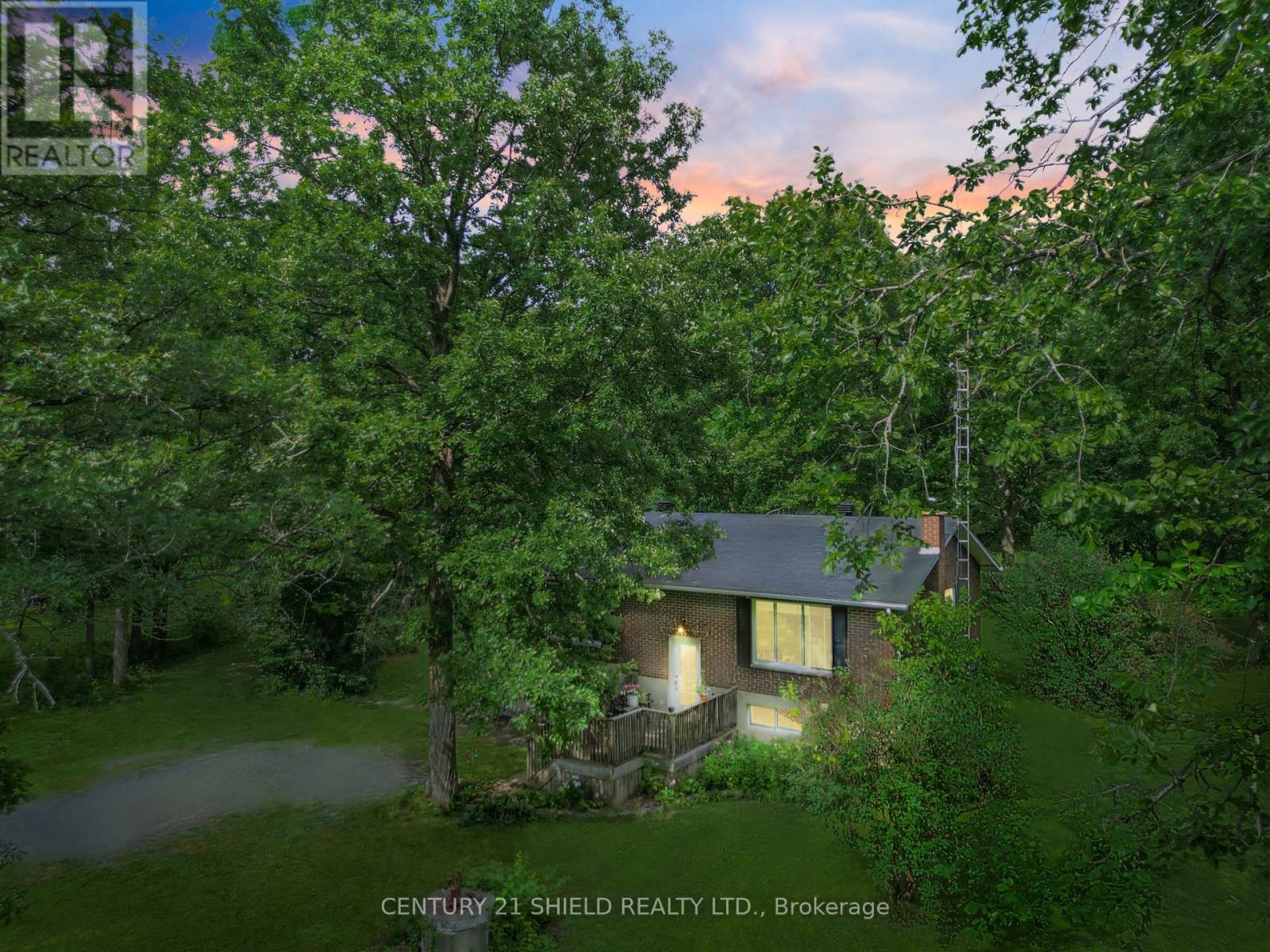 4571 Glen Roy Road