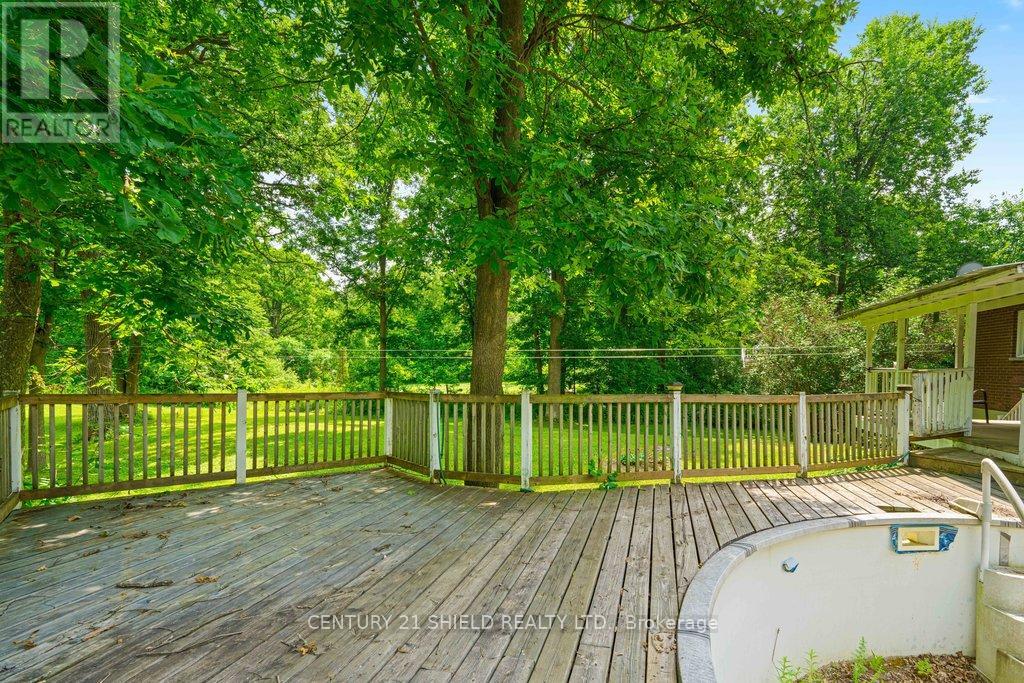 4571 Glen Roy Road
