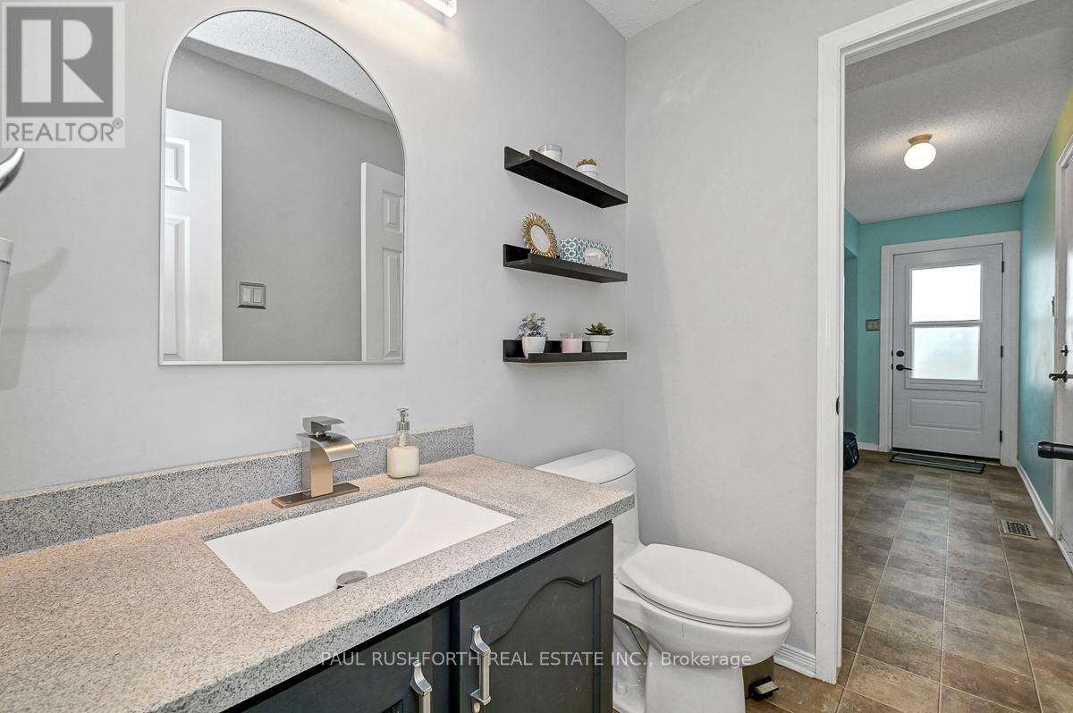 1700 Saint-laurent Street