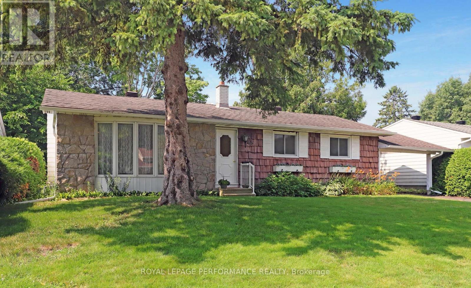 45 Keewatin Crescent
