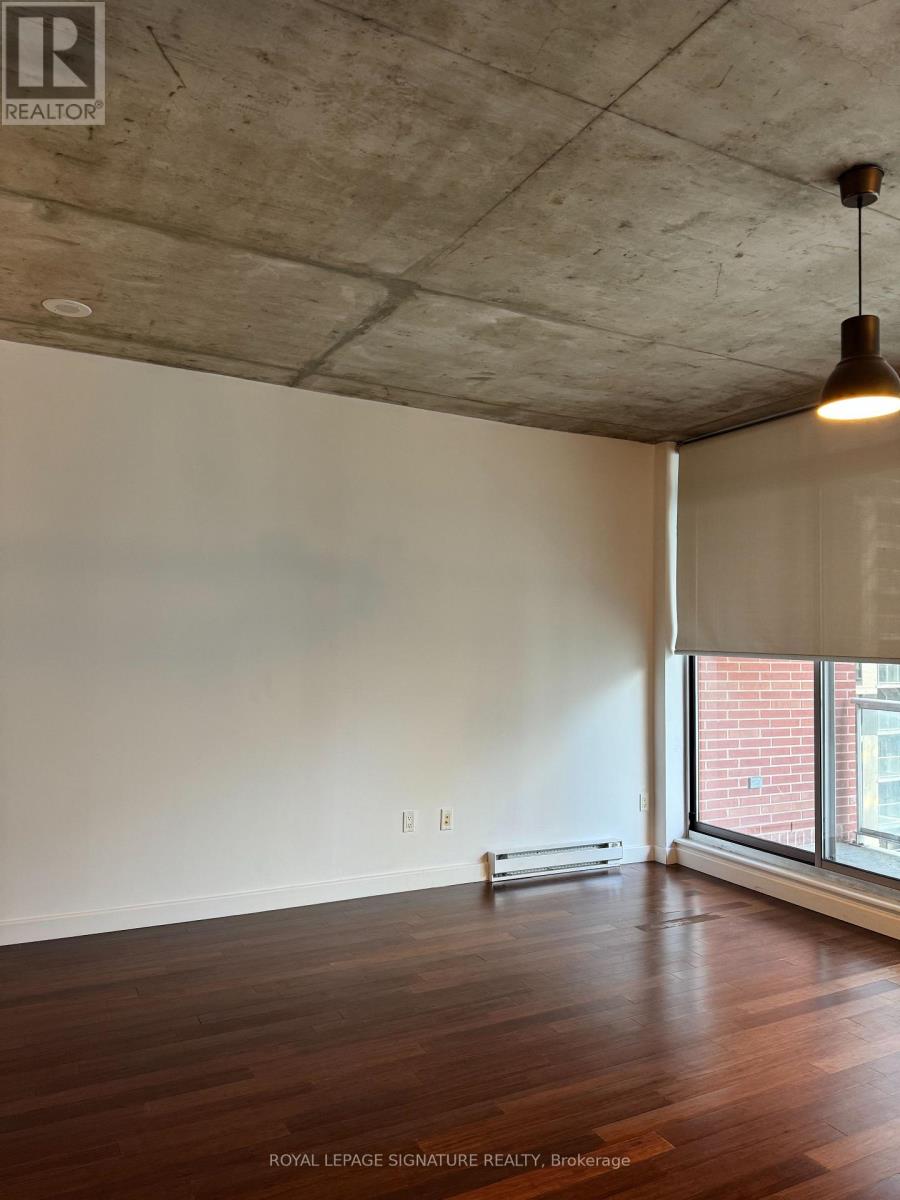 1004 - 179 George Street S