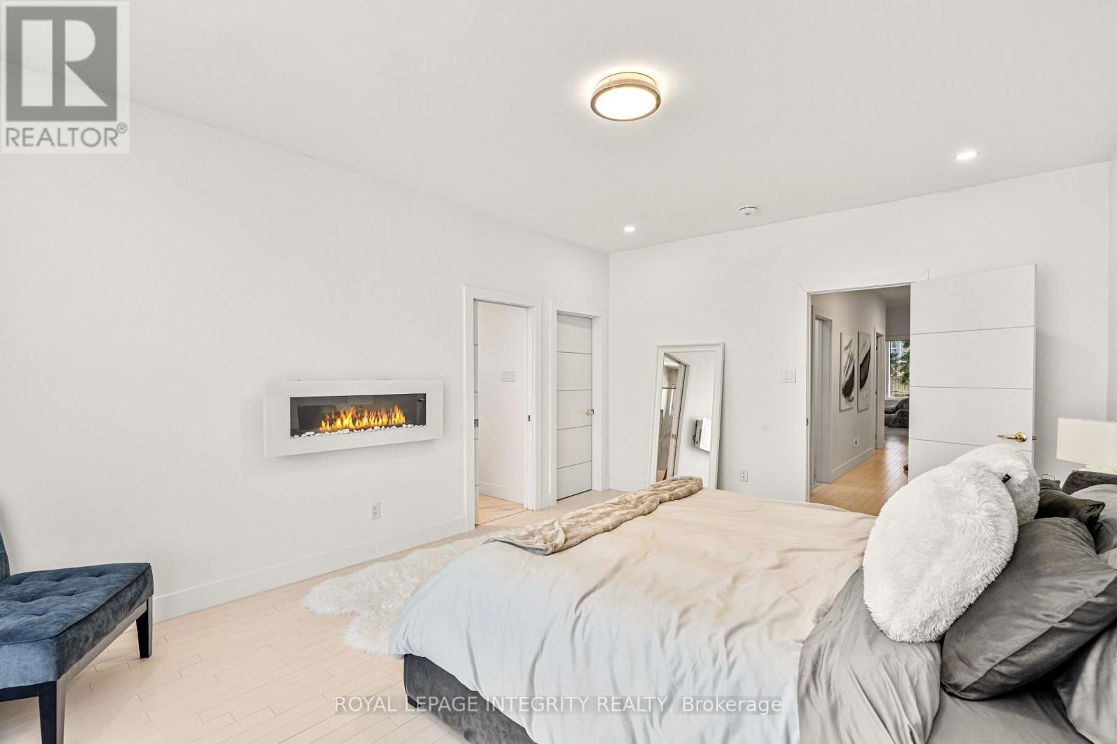 266 Currell Avenue